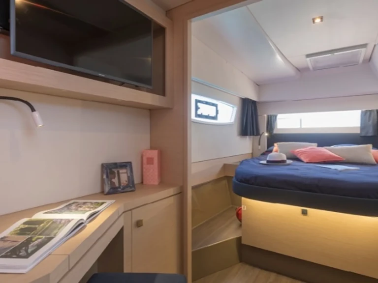 Louer Catamaran avec ou sans skipper Fountaine Pajot à Cogolin
