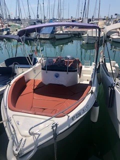 Location Bateau à moteur à Sitges - Barracuda BARRACUDA 5.45