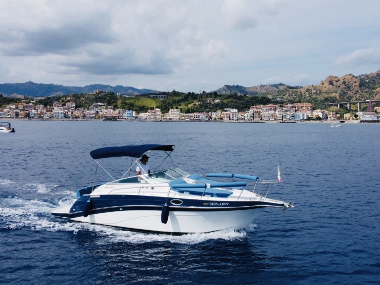 Location bateau Celebrity 245 Sport Cruiser à Giardini-Naxos sur Samboat