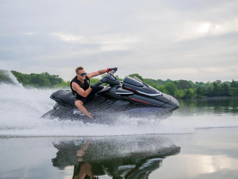 Location bateau Yamaha FX SVHO à Sant Antoni de Portmany sur Samboat