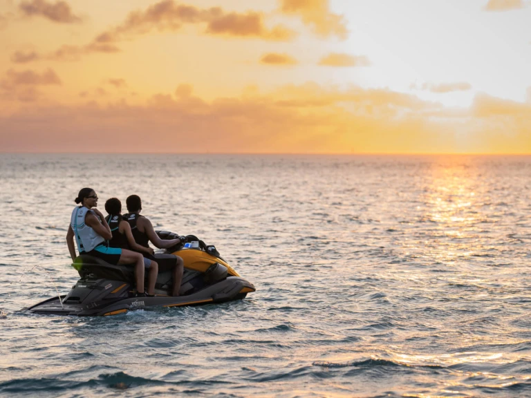 Location bateau San Antonio Port pas cher Yamaha FX HO