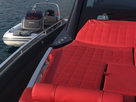 Louer Semi-rigide avec ou sans skipper Sacs à Cannes