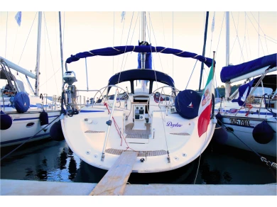 Hire Sailboat Bavaria with a boat licence