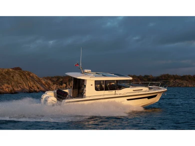 Bareboat Rental Motorboat Nimbus with a boat licence