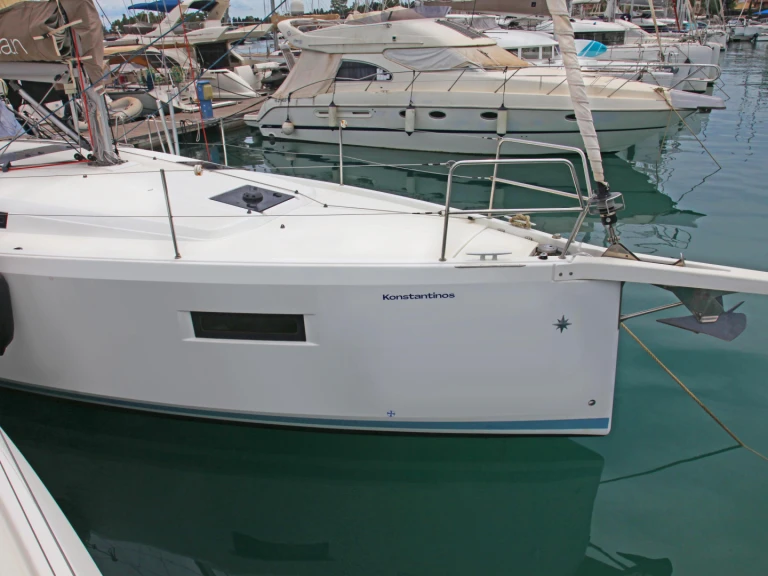 Location bateau Jeanneau Sun Odyssey 410 à Nidri sur Samboat