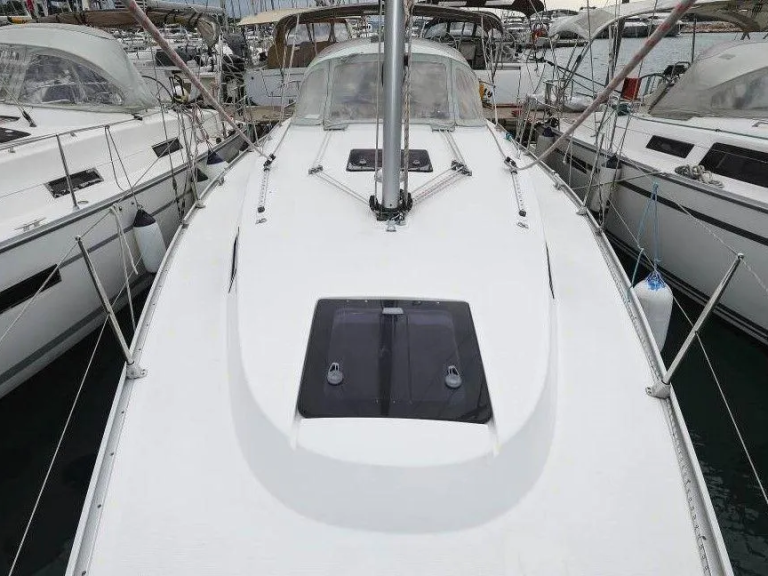 Location à Punat - Bavaria Cruiser 32 sur SamBoat
