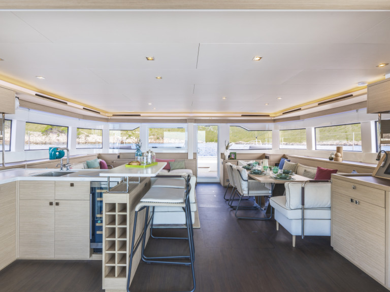 Location bateau Lagoon Lagoon 60 à Capo d'Orlando sur Samboat