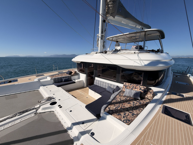 Louer Catamaran avec ou sans skipper Lagoon à Cugnana Verde