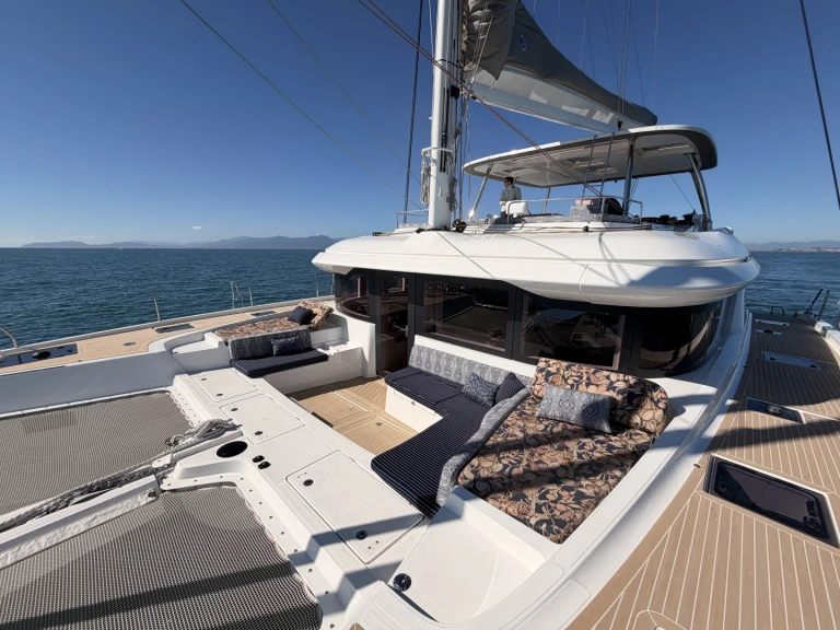 Louer Catamaran avec ou sans skipper Lagoon à Cugnana Verde