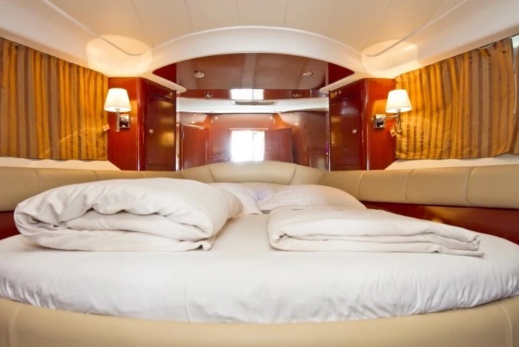 Prestige Prestige 46 Fly-a a louer à Cagliari