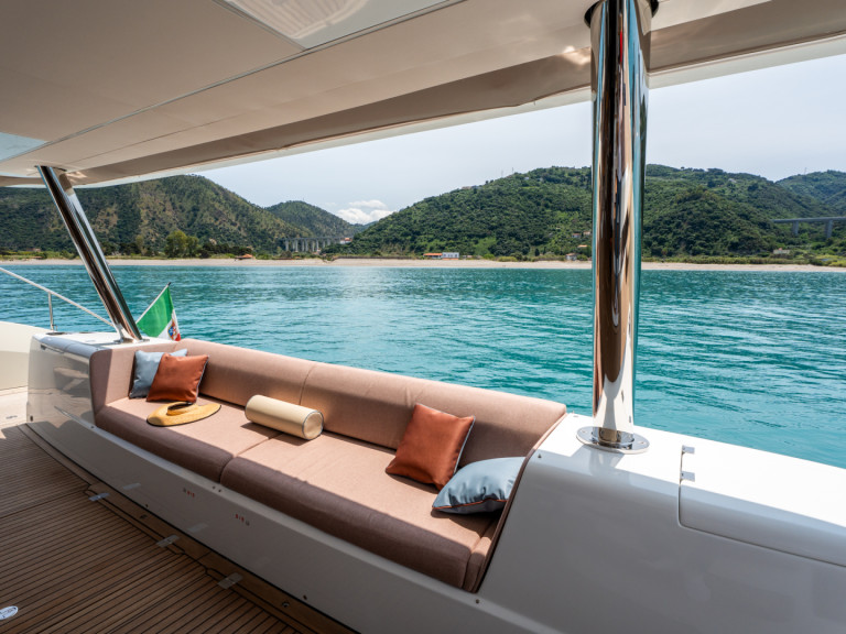 Catamaran à louer à Castellammare del Golfo au meilleur prix