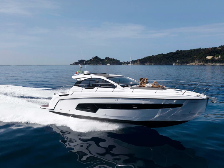 Azimut Azimut Atlantis 45 a louer à Podstrana