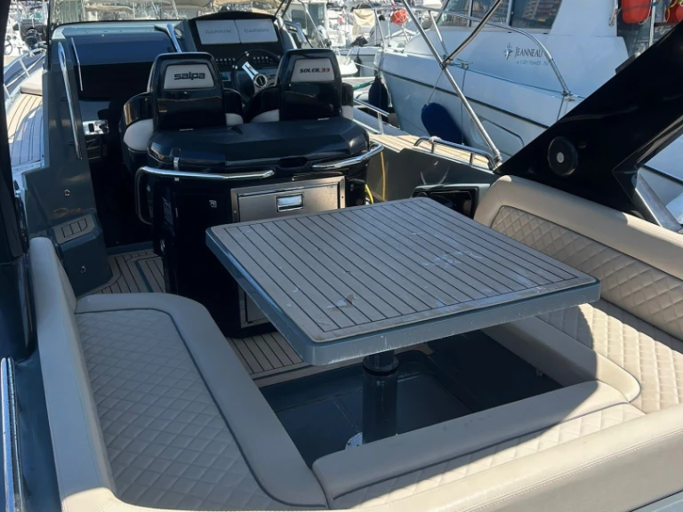 Location Semi-rigide Salpa avec permis