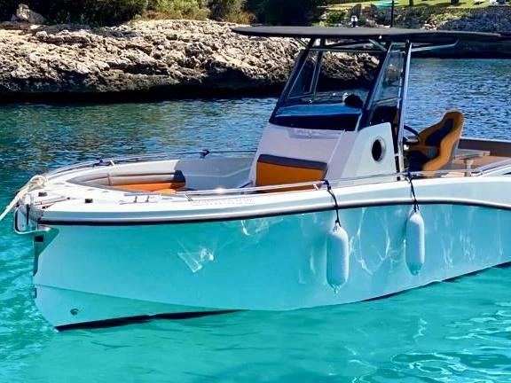 Location bateau BMA X-266 à Marina De Cala D'Or sur Samboat