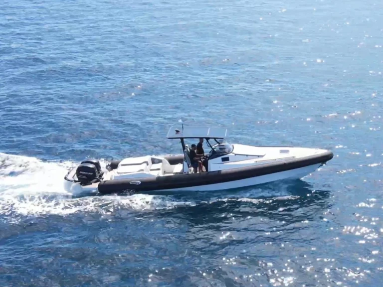 Seafighter Cabin 36 a louer à Chárakas