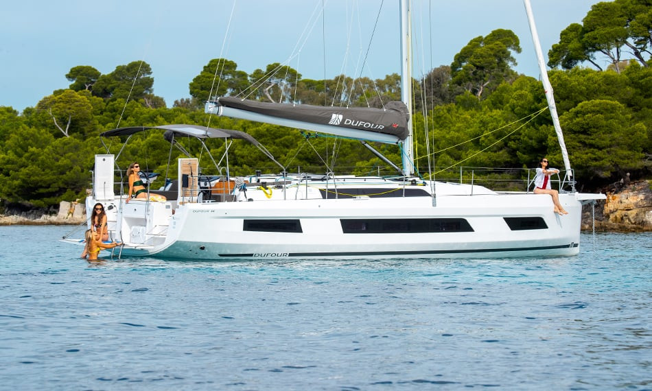 Dufour 44 eco solar sailboat charter in Préveza, Greece