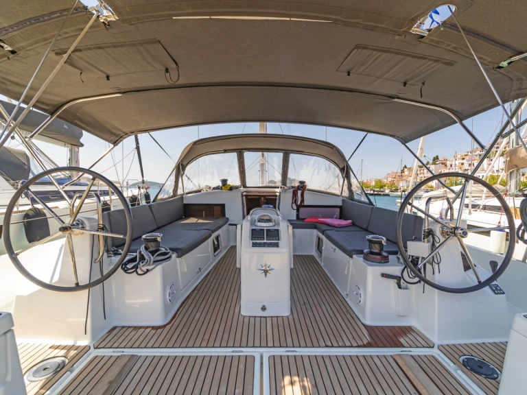 Jeanneau Sun Odyssey 490 a louer à Álimos