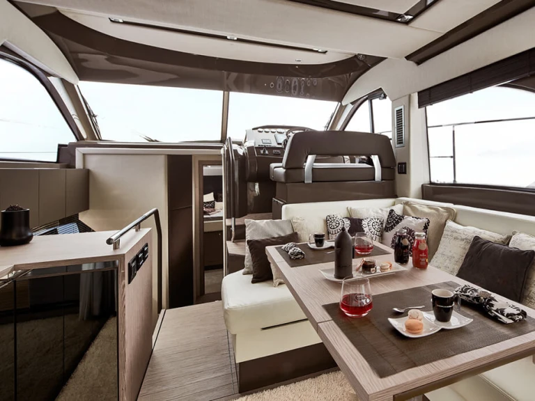 Location bateau Sessa Marine Sessa Fly 42 - 2 cab. à Sibenik sur Samboat