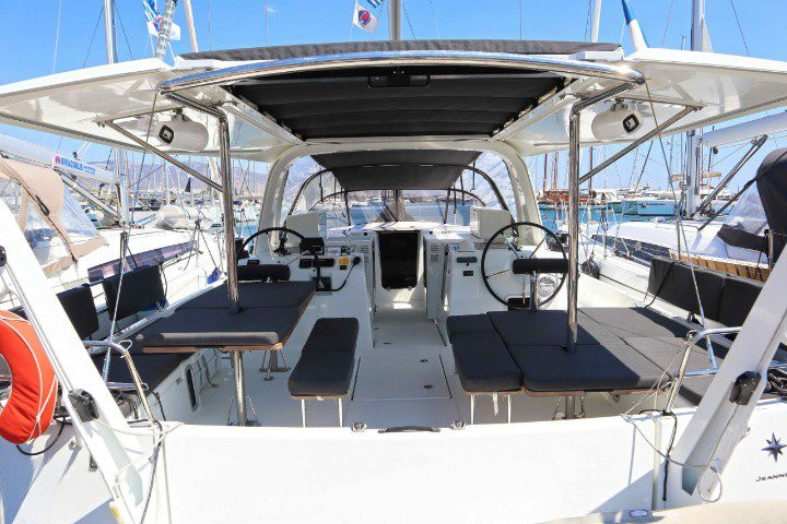 Location bateau Álimos pas cher Sun Loft 47