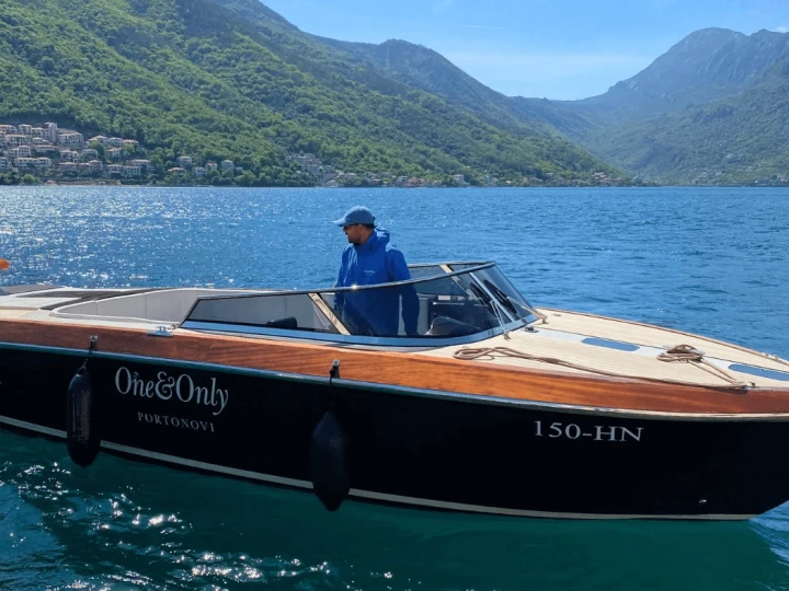 Louez un  Motorboat à Portonovi