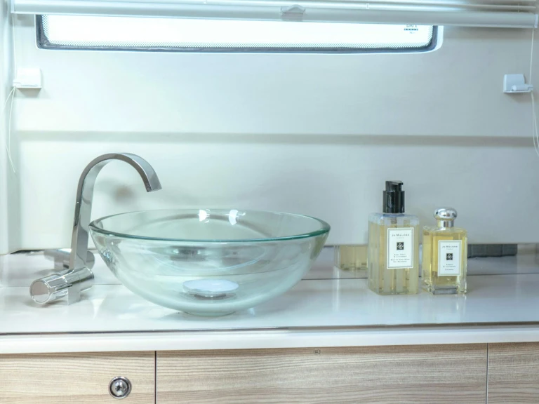 Bateau à moteur à louer à Trogir au meilleur prix