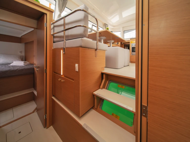 Location Catamaran à Paros (Ile) - Excess Excess 11