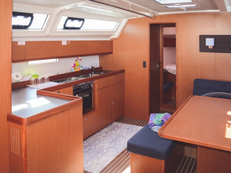 Bavaria Bavaria 46 Cruiser a louer à Messine