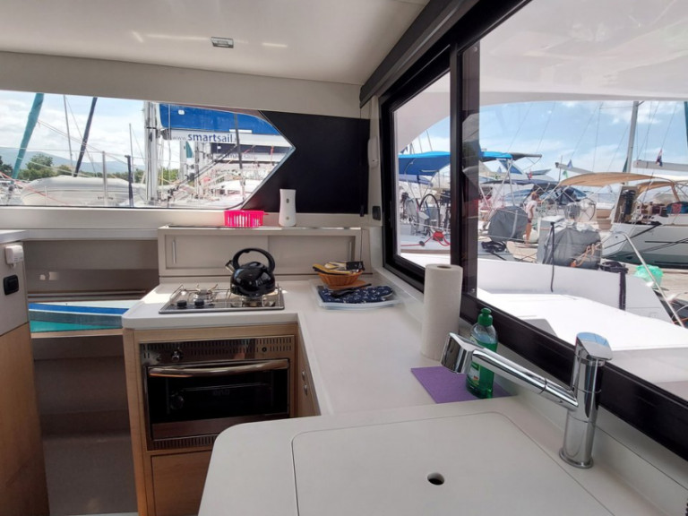 Louer Catamaran avec ou sans skipper Aventura à Biograd na Moru