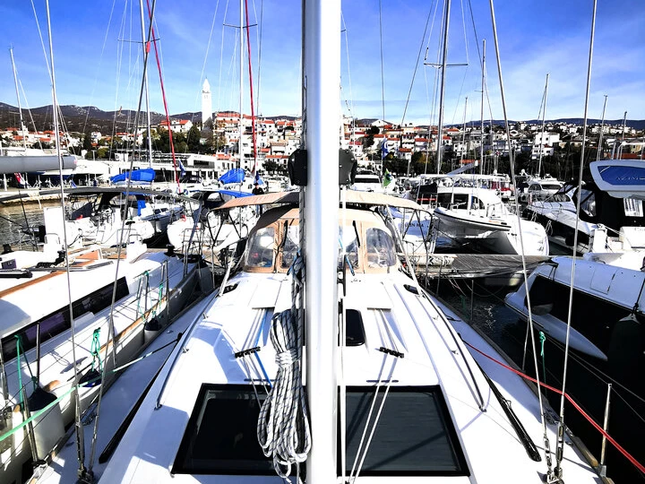 Louez un Elan Impression 45 à Biograd na Moru