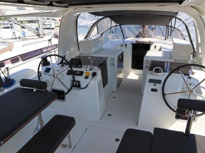Location à Álimos - Jeanneau Sun Loft 47 sur SamBoat