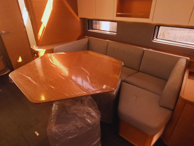 Location à Palerme - Dufour Dufour 44 sur SamBoat