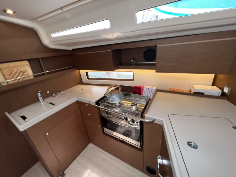 Location Voilier à Pomer - Bénéteau Oceanis 40.1