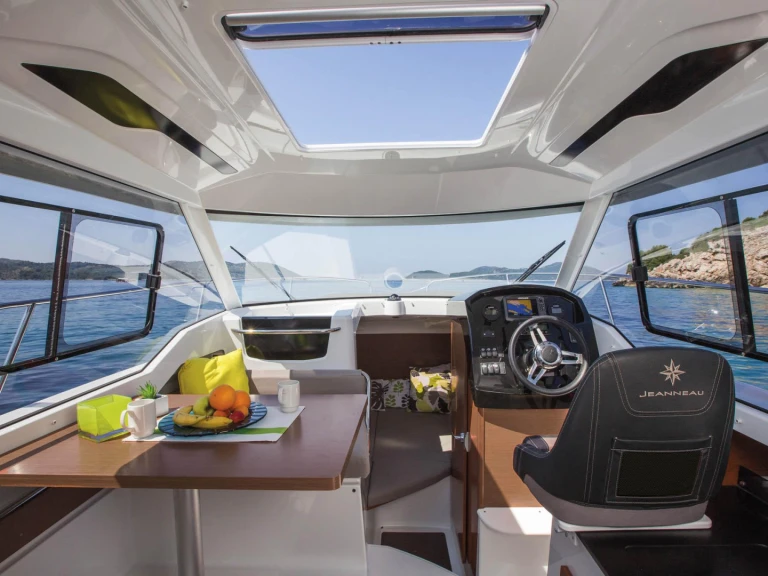 Location Bateau à moteur à Trogir - Jeanneau Merry Fisher 795