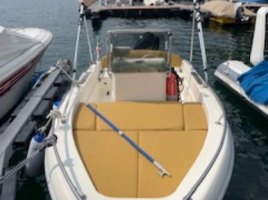 Charter a Capelli Capelli 500 Open in Brusimpiano on Samboat