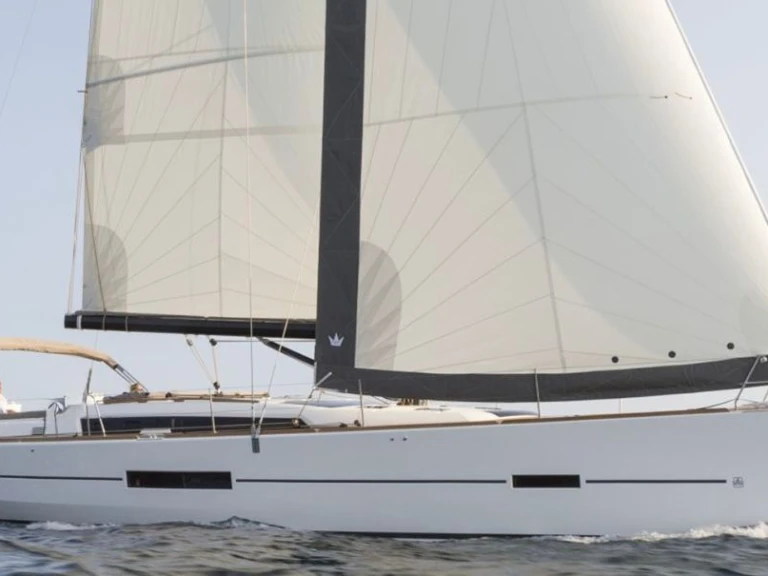 Louez un Dufour Dufour 520 Grand Large à La Seyne-sur-Mer