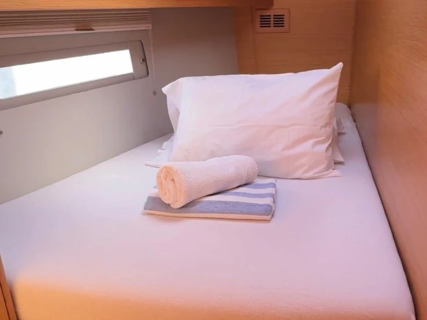 Location bateau Dufour Dufour 520 Grand Large à La Seyne-sur-Mer sur Samboat