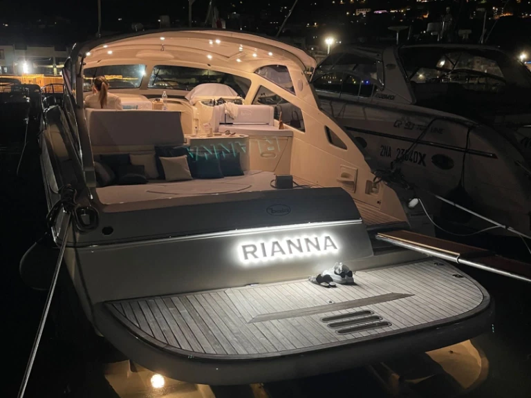 Baia Flash 48 a louer à Castellammare di Stabia