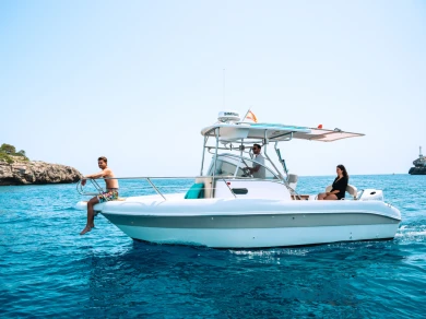 Noleggiare una Capelli Cap 23 WA a Marina De Cala D'Or