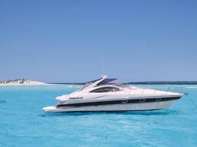 Location Bateau à moteur Pershing avec permis