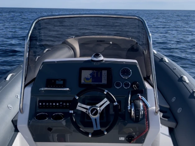 Location Semi-rigide Salpa avec permis