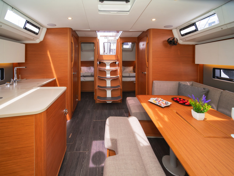 Dufour Dufour 41 a louer à Álimos