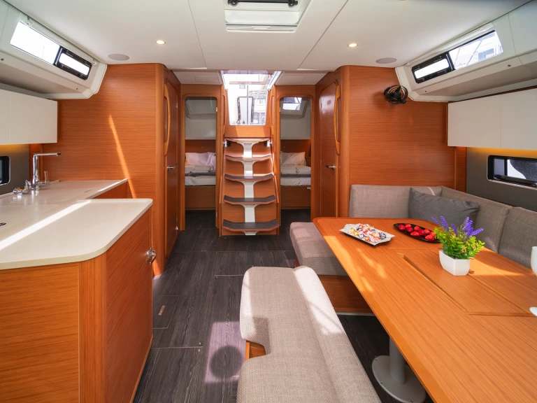 Dufour Dufour 41 a louer à Álimos