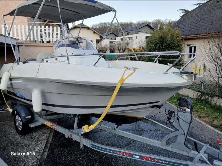 Location à Aix-les-Bains - Bénéteau Flyer 550 Open S2 sur SamBoat