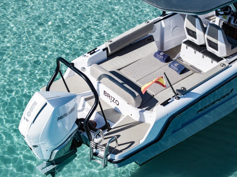 Axopar 25 a louer à Santa Eulària des Riu