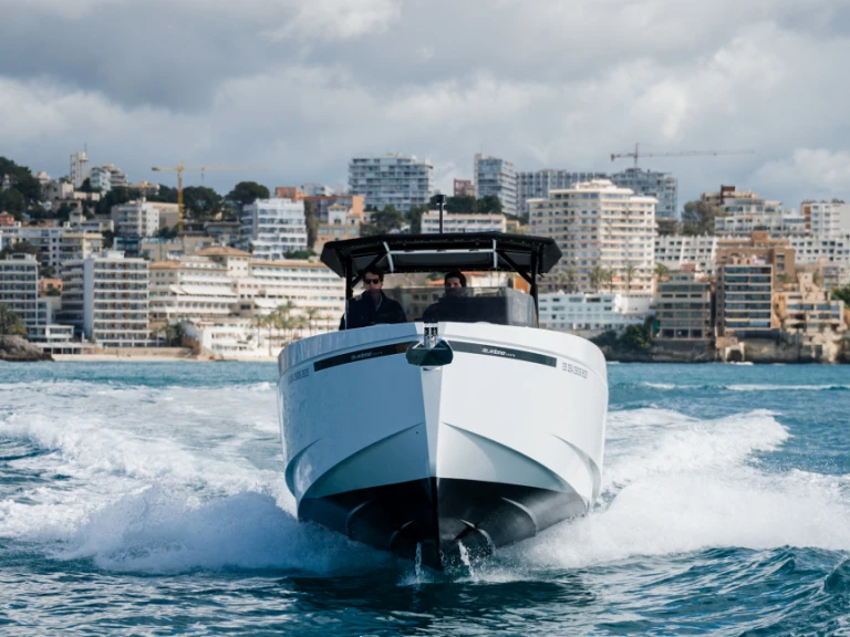 Location Bateau à moteur De Antonio avec permis