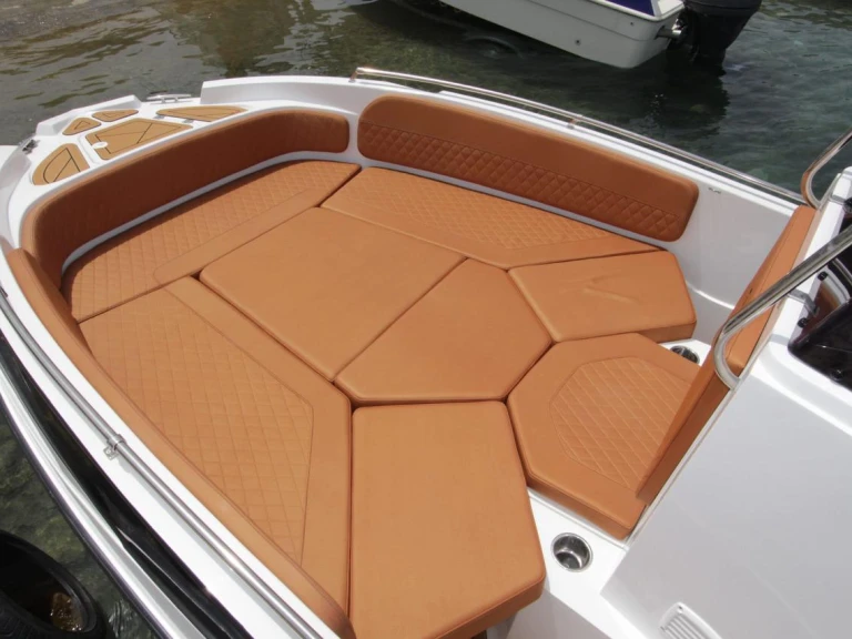 Bateau à moteur à louer à Marbella au meilleur prix