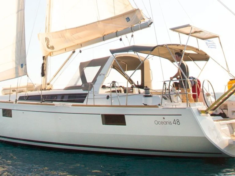 Bénéteau Oceanis 48 a louer à Cagliari