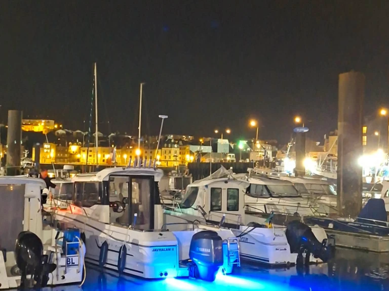 Jeanneau Merry Fisher 695 Marlin a louer à Dieppe