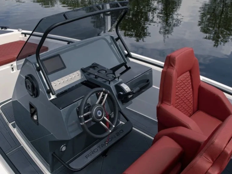 Louer Bateau à moteur avec ou sans skipper Protagon à Konstanz, Universitätsstadt