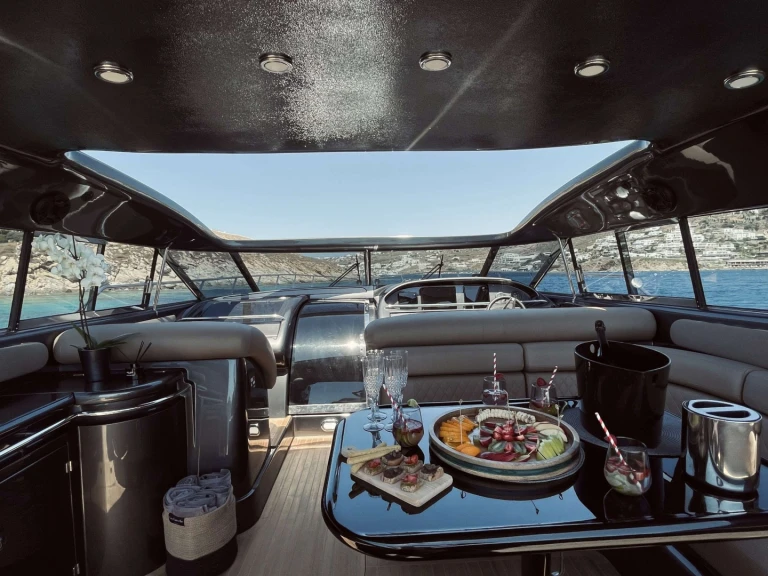 Yacht à louer à Le Pirée au meilleur prix